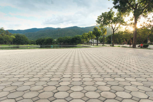 Best Commercial Driveway Pavers  in Laurium, MI